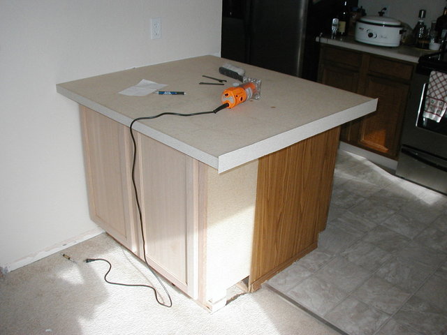 jared-way_kitchen-counter-expansion 005.jpg