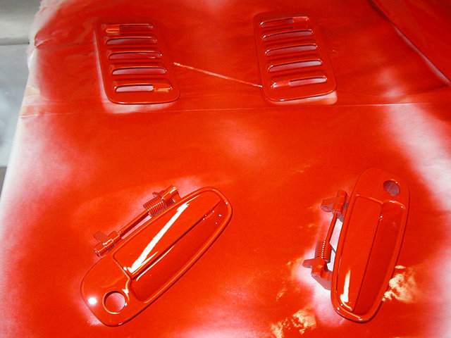 st185-paintshop-may01-08