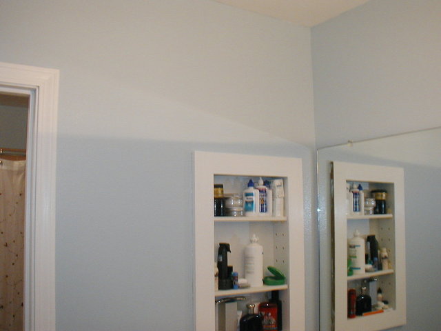 upstairs_bathroom 020.jpg