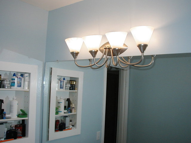 upstairs_bathroom 033.jpg