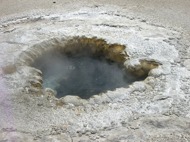 yellowstone2008 079.jpg