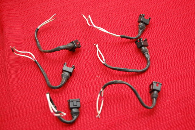 URD_Bosch_5VZ_318cc_injectors_and_connectors 005