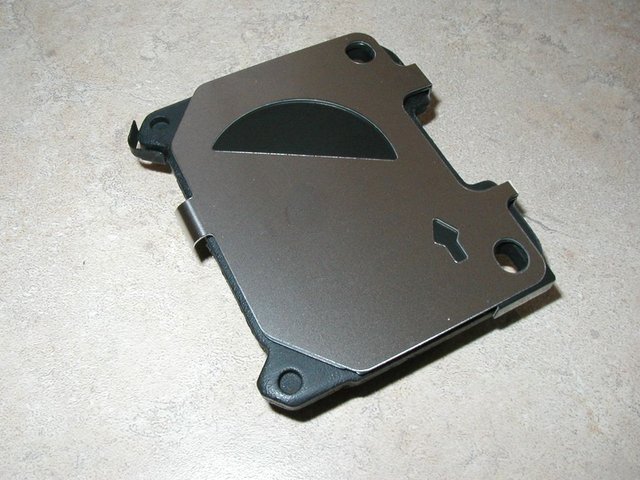 Supra_Pads_rear_with_shims 001.jpg