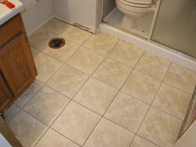 downstairs_bathroom 014.jpg