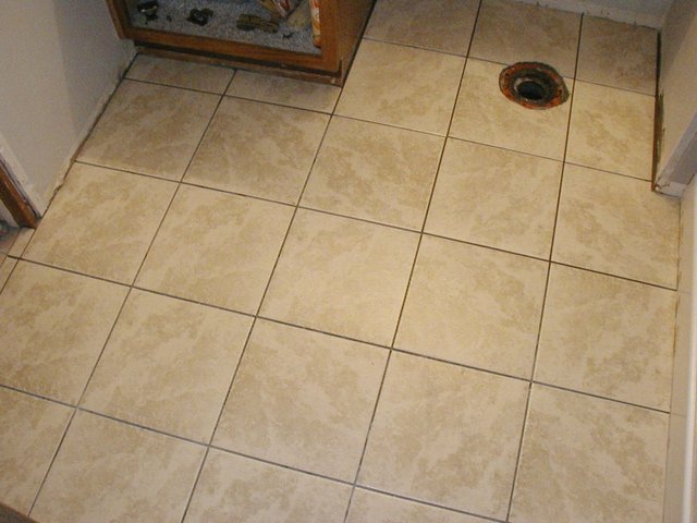 downstairs_bathroom 021.jpg